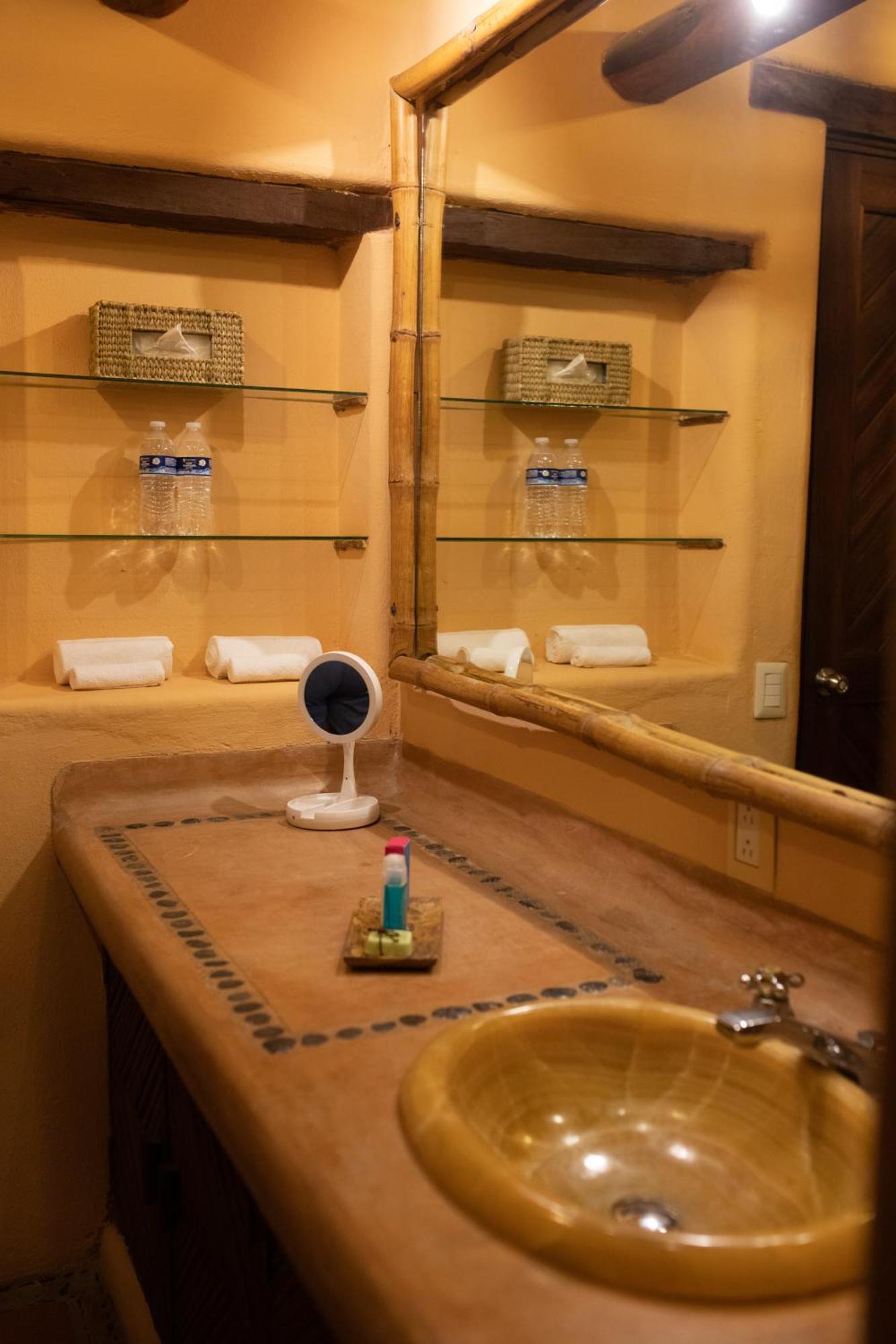 זיהואטנחו Puertas Paraiso Hotel Boutique מראה חיצוני תמונה