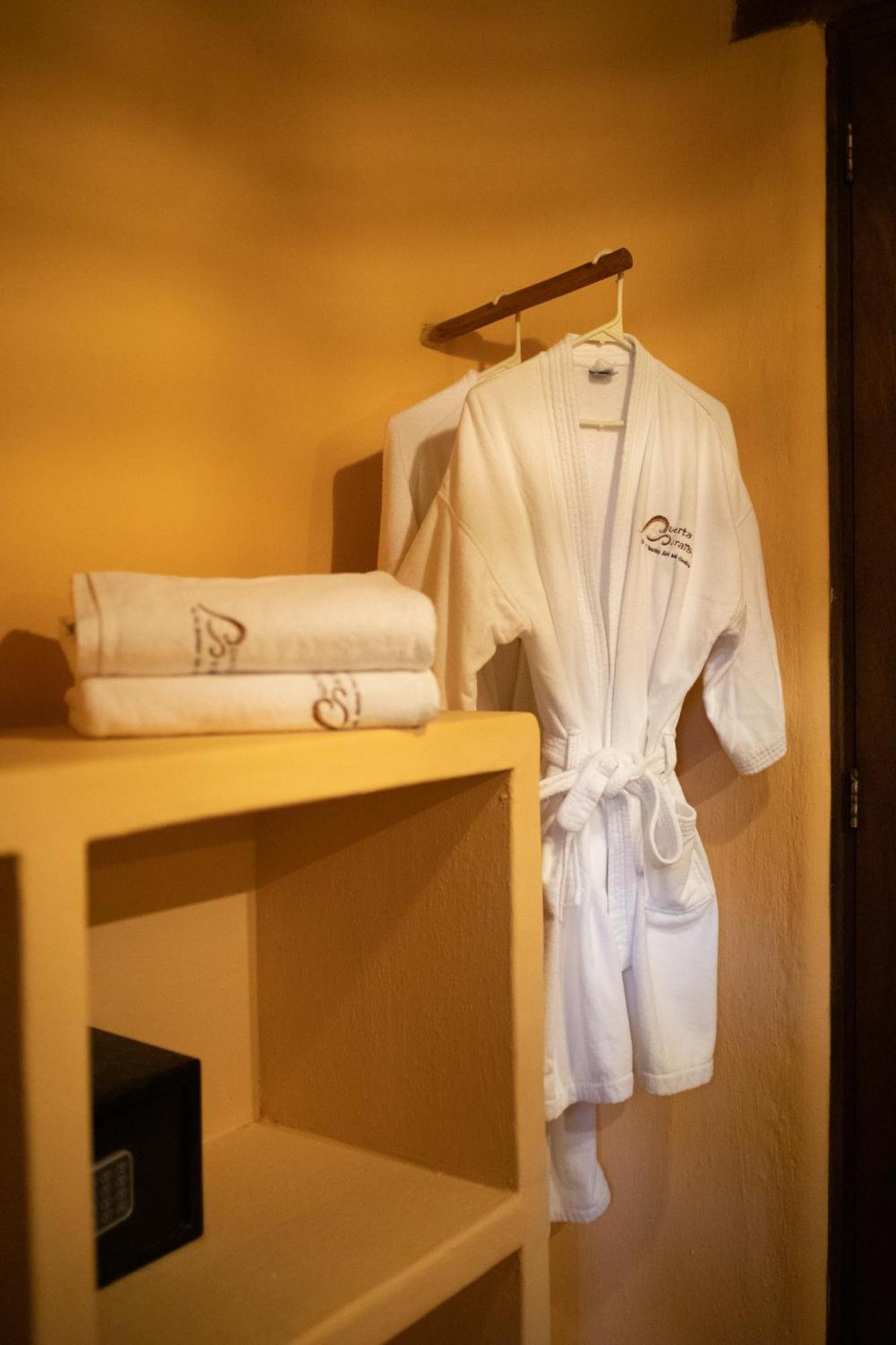 זיהואטנחו Puertas Paraiso Hotel Boutique מראה חיצוני תמונה
